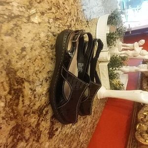 INGARO BLACK SHOES, SIZE 8.5